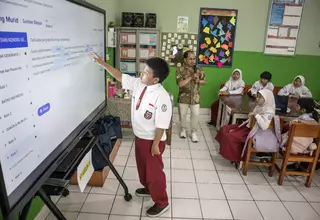 Prabowo Wants to Make Indonesian Kids Smarter with 'Smart Screens' as Rollout Hits 10%