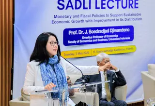 Indonesia’s Growth Has ‘Plateaued’ at 5%, Economist Says
