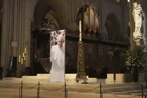President Prabowo, Megawati Mourn the Passing of Pope Francis