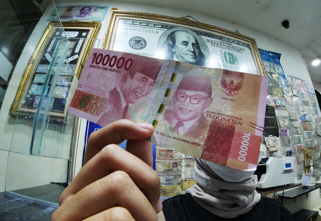 indonesia-china-bilateral-transactions-now-use-rupiah-yuan