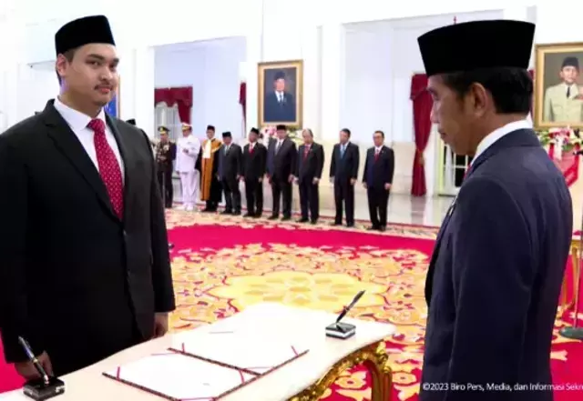Ditto Ariotjo yang berusia 32 tahun menjadi menteri termuda di bawah Jokowi