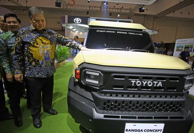 Pameran otomotif terbesar di Indonesia GIIAS dimulai dengan heboh