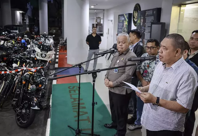 Prosecutors Seize 28 Luxury Vehicles from Lawyer in Jakarta Court Bribery Scandal