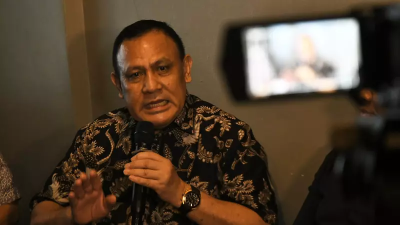 KPK Investigator Says Ex-Chief Firli Foiled Arrest of Hasto and Fugitive Harun