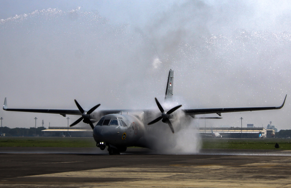 Indonesia is paving the way to sell more goods to Argentina, including its iconic CN-235 medium-range twin-engine transport aircraft. (Antara Photo/Umarul Faruq)
