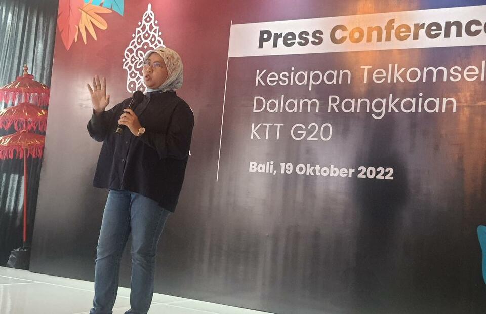 Juanita Erawati, Telkomsel's vice president of the network service management in Java-Bali area. (B1 Photo/Emanuel Kure)