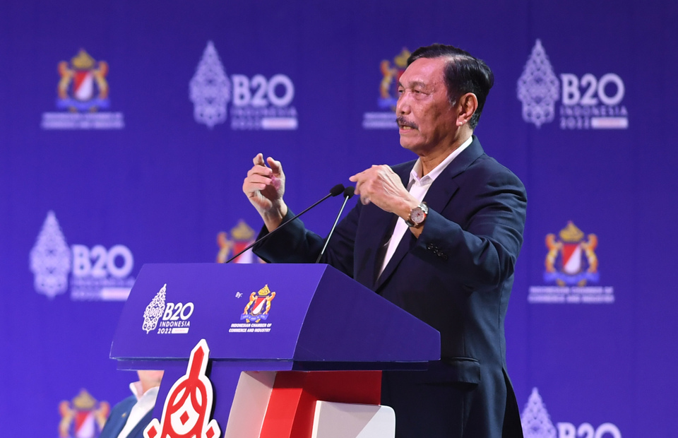 Chief Investment Minister Luhut Binsar Pandjaitan delivers a speech at the B20 Summit in Nusa Dua, Bali, on November 13, 2022. (Antara photo)