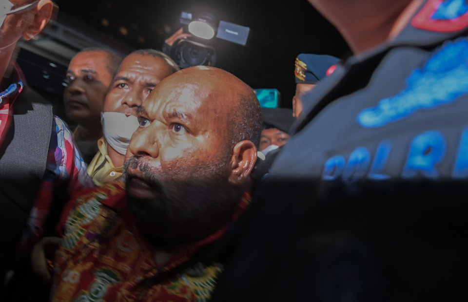 Papua Governor Lukas Enembe arrives at the Gatot Subroto Army Hospital in Jakarta for a medical checkup on January 10, 2023.(Antara photo)
