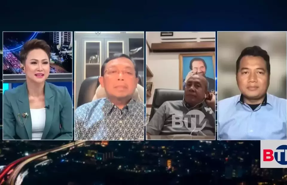 From left: BTV host Fristian Griec, Democratic Party executive Herman Khaeron, National Democratic Party (Nasdem) politician Saan Mustopa, and political analyst Adi Prayitno appear in a talk show on January 27, 2023. (Videography)