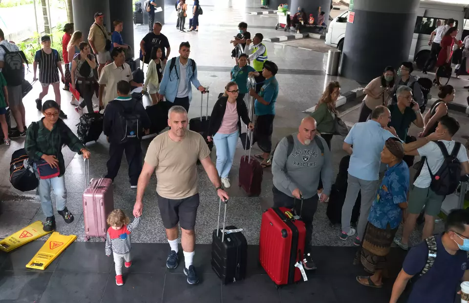 Sandiaga Uno Clarifies Rumors: No Tourism Fund Levy on Airline Tickets