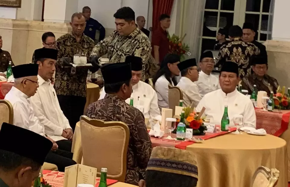Jokowi and Prabowo Bond, PDI-P and PKB Ministers Absent from Cabinet Ramadan Gathering