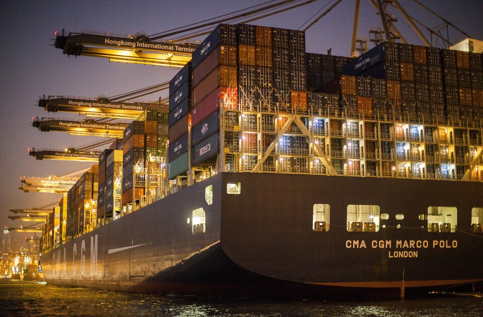 The CMA CGM Marco Polo container liner vessel, at the port of Kwai Chung, Kowloon in Hong Kong,  in this Jan. 14, 2015, file photo. (EPA Photo/Alex Hofford) 