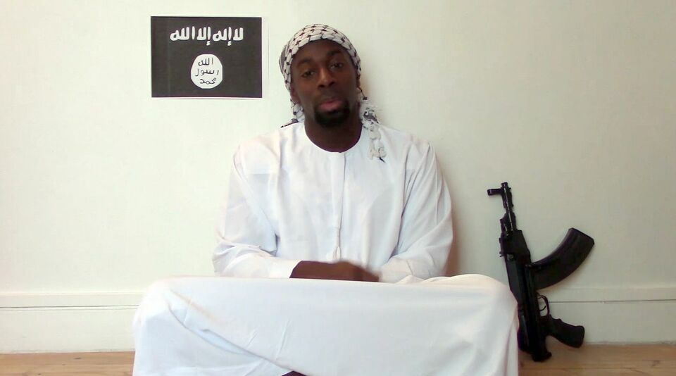 A screengrab from the video in which Amedy Coulibaly declares allegiance to the Islamic State. (AFP Photo)