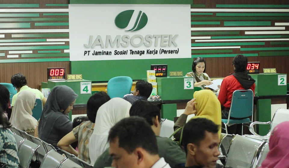  State-owned insurance company Jamsostek last year merged with other agencies to form the Social Security Organizing Body, or BPJS. (JG Photo/ Dhana Kencana)