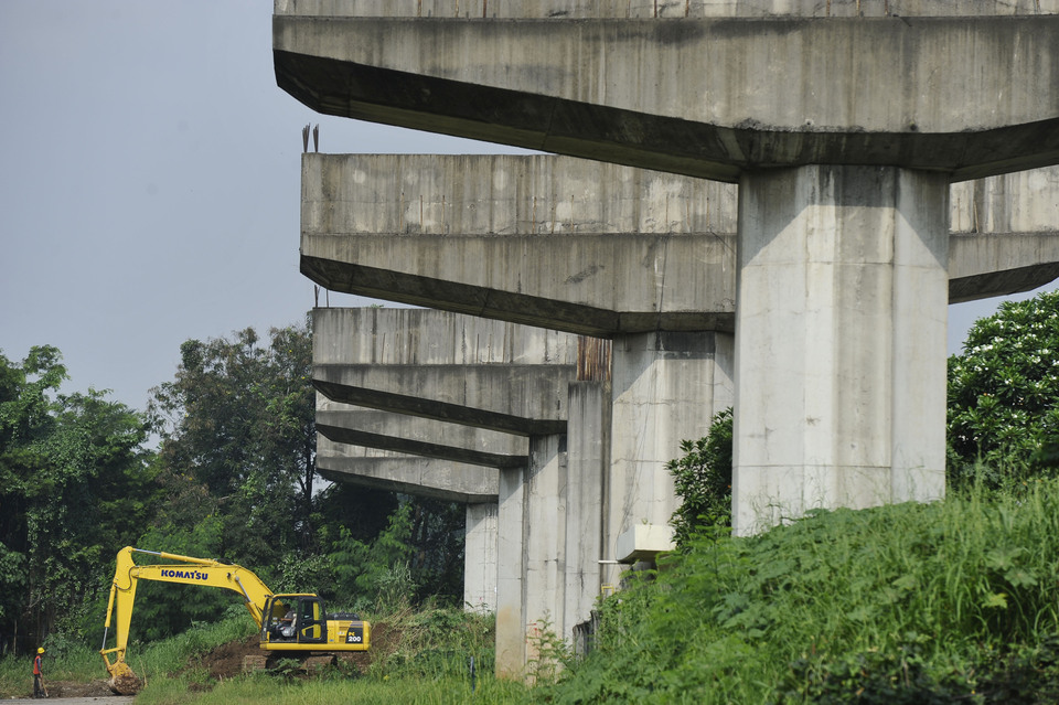 Construction on the toll road is slated to begin next year. (Antara Photo/Wahyu Putro A)