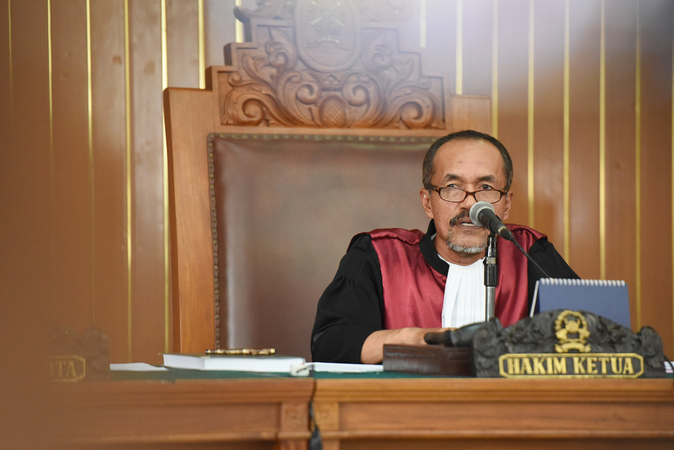Judge Sarpin Rizaldi, who faced widespread condemnation for siding with the National Police against the KPK earlier this year, has been promoted to a position in the Riau province state court.  (Antara Photo/Hafidz Mubarak A.)
