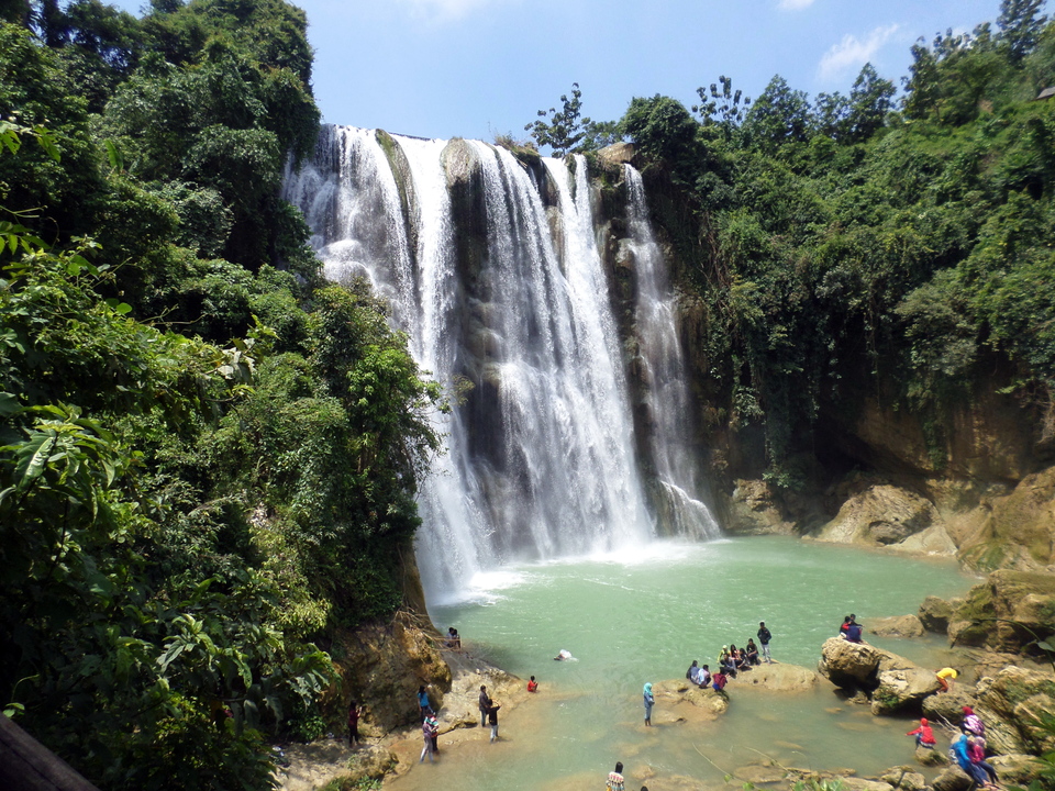 The Nglirip waterfall in Singahan, in East Java's Tuban district. (Antara Photo/Aguk Sudarmojo)
