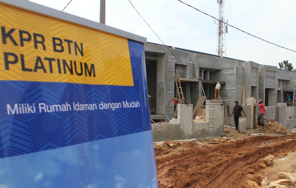 A house in Serpong, Tangerang district, for sale with lending from BTN. (Antara Photo/Audy Alwi)z/13