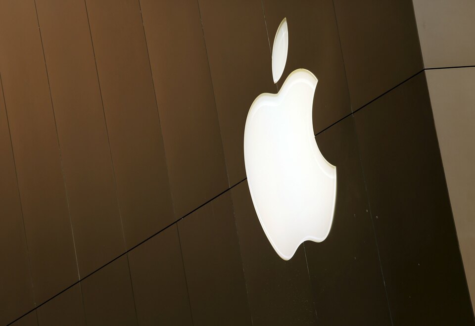 US technology giant Apple will invest $44 million to build a research and development facility in Bumi Serpong Damai, Banten, the Minister of Industry said on Thursday (30/03).  (Reuters Photo/Robert Galbraith)