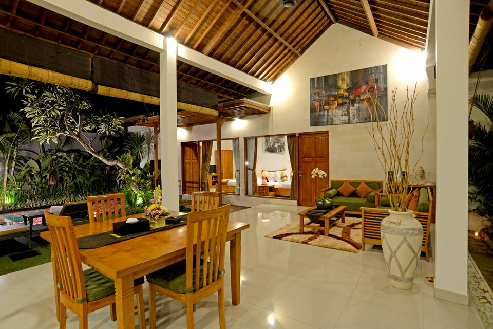 Local entrepreneur Agung Pano has created a cozy yet comprehensive nest of hospitality in Seminyak with Sandi Agung Villa. (Photos courtesy of Sandi Agung Villa)