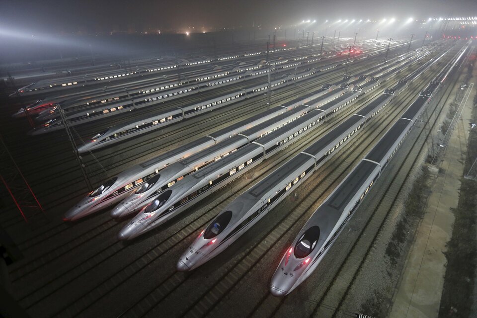 China Railway High-speed Harmony bullet trains are seen at a high-speed train maintenance base in Wuhan, Hubei province, China in this December 25, 2012 file photo. (Reuters Photo)