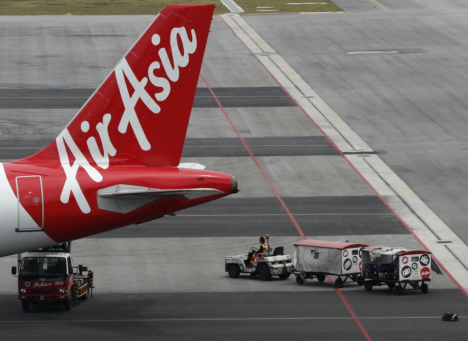 Low-cost carrier AirAsia Indonesia launched Wi-Fi and inflight entertainment services to cater to growing demand. (Reuters Photo/Olivia Harris)