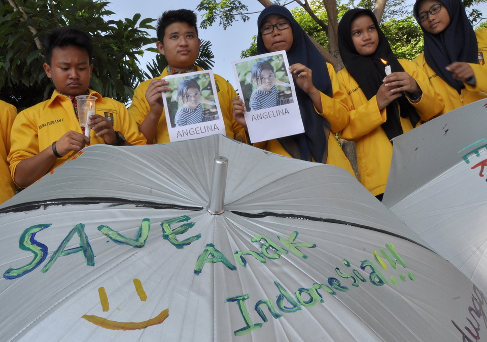There have  been numerous calls for a review of Indonesia’s child protection laws in the wake of Engeline’s murder. (Antara Photo)