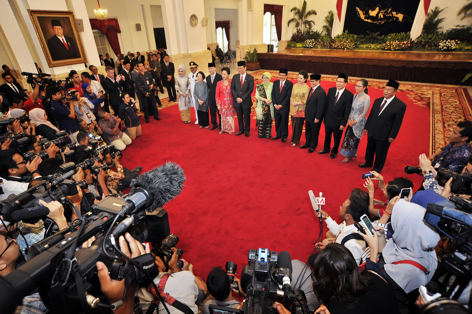 Rizal Ramli (third from right) after he was sworn in as a new minister at the State Palace in August 2015. (Antara Photo/Yudhi Mahatma)