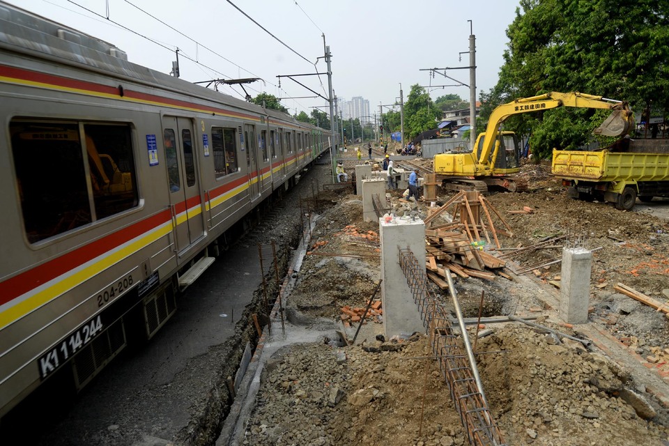Once construction of the Jakarta-Bandung railway line is complete, state train operator KAI plans to kick off its next major project of building a high-speed line connecting Jakarta and Bandung in 2020.. (SP Photo/Joanito De Saojoao)