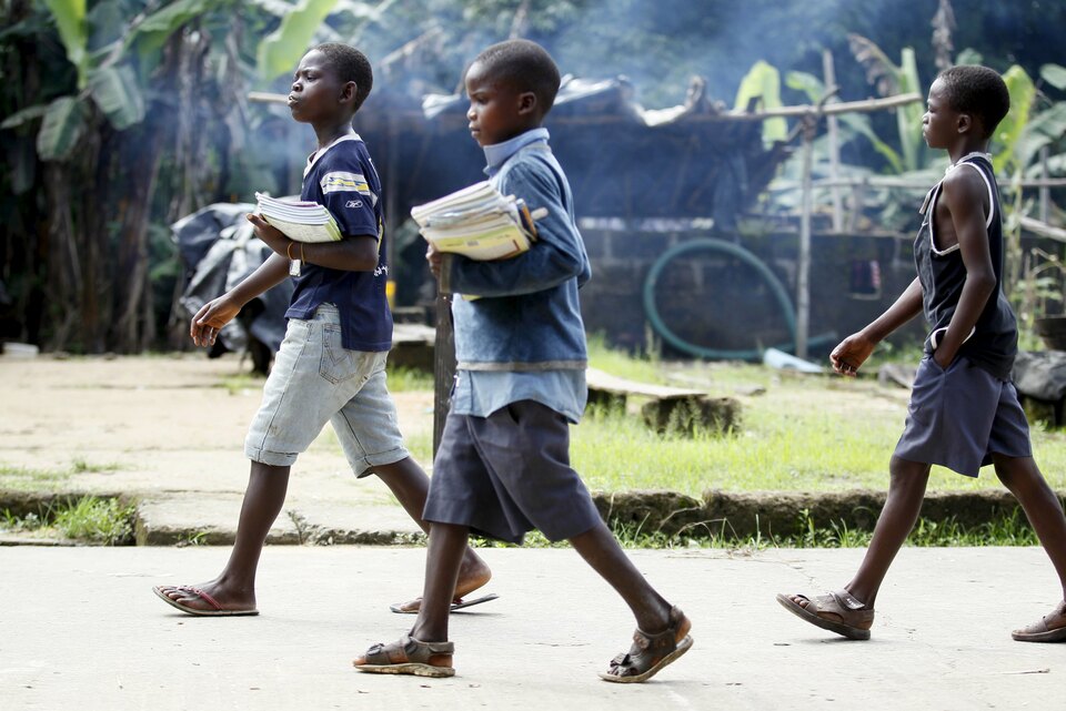 Children return from school in the mid-morning in Ikarama village on the outskirts of the Bayelsa state capital, Yenagoa, in Nigeria's delta region. (Reuters Photo/Akintunde Akinleye)