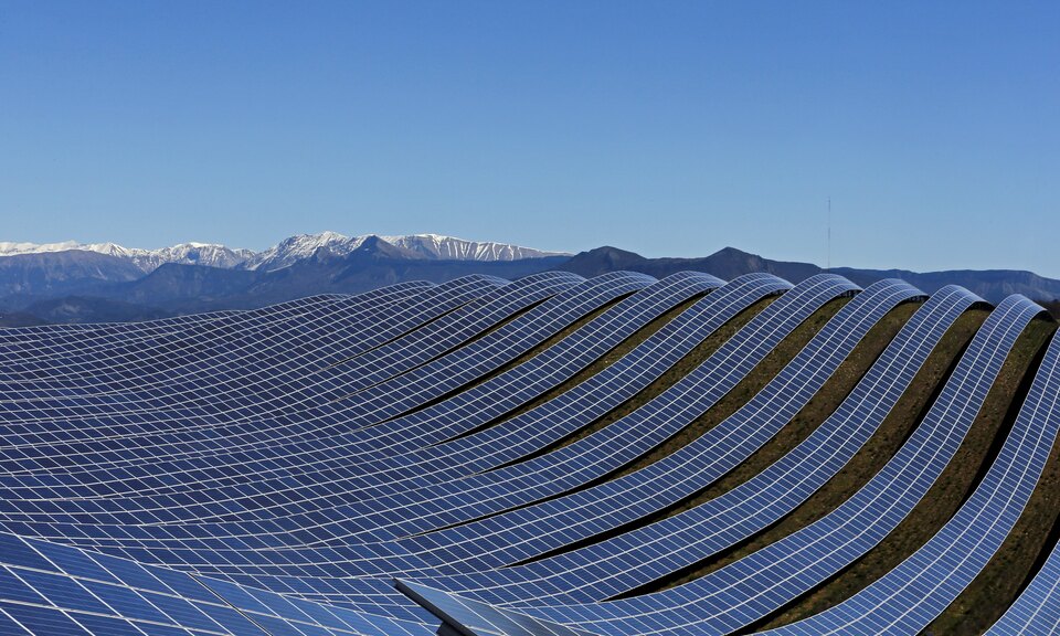 A general view shows solar panels to produce renewable energy at the photovoltaic park in Les Mees, in the department of Alpes-de-Haute-Provence, southern France in this March 31, 2015. (Reuters Photo / Jean-Paul Pelissier)