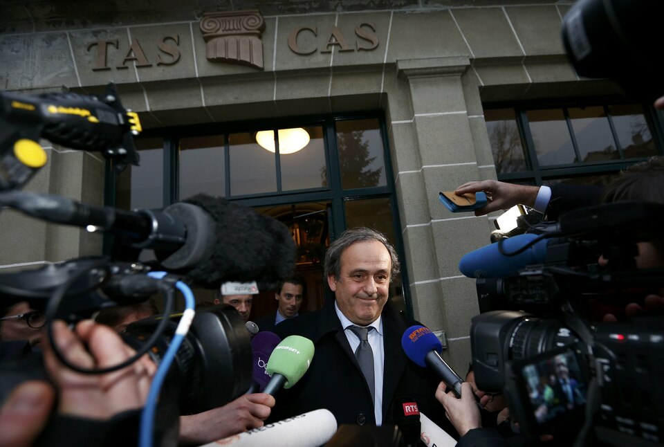 UEFA's disgraced former president Michel Platini will be allowed to address its congress on Wednesday (14/09) as a 'gesture of humanity' despite his ban from the sport, FIFA's ethics committee said. (Reuters Photo/Denis Balibouse)