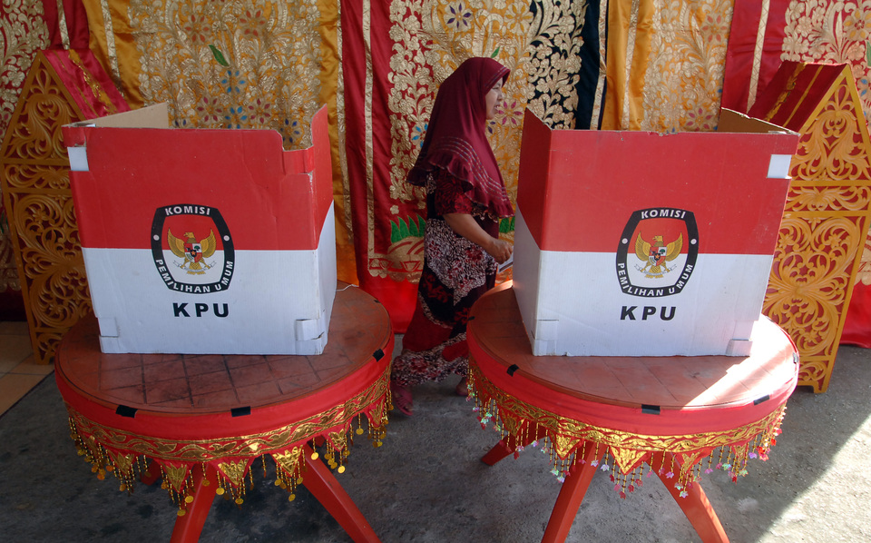The selection phase for candidates to head the General Elections Commission, or KPU, and the Election Supervisory Board, known as Bawaslu, will begin at the end of October, ahead of the current terms ending in April. (Antara Photo/Iggoy el Fitra)