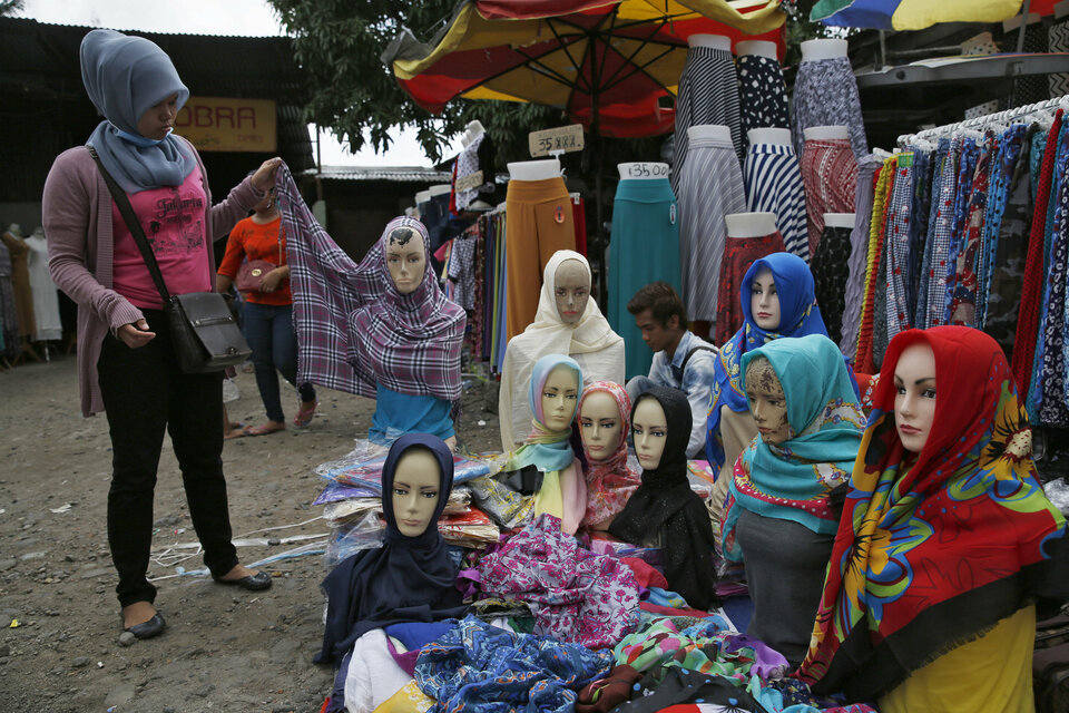 Hijabs for sale at Jakarta's famous Tanah Abang textile market. (Reuters Photo/Beawiharta)