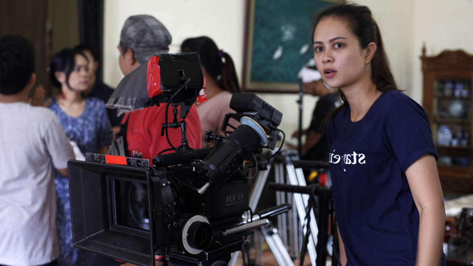 Director Ginanti Rona on set of 'Midnight Show.' (Photo courtesy of Renee Pictures)