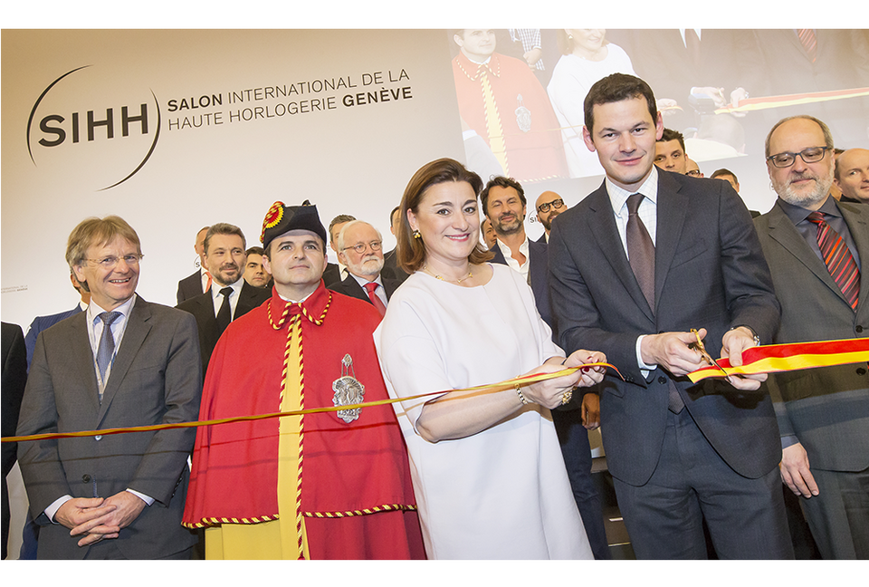 Fabienne Lupo, chairwoman and managing director of the Fondation de la Haute Horlogerie, second right, and M. Pierre Maudet, Geneva state councilor, far right, launch the 2016 edition of the Salon International de la Haute Horlogerie. (Photo courtesy of SIHH)      