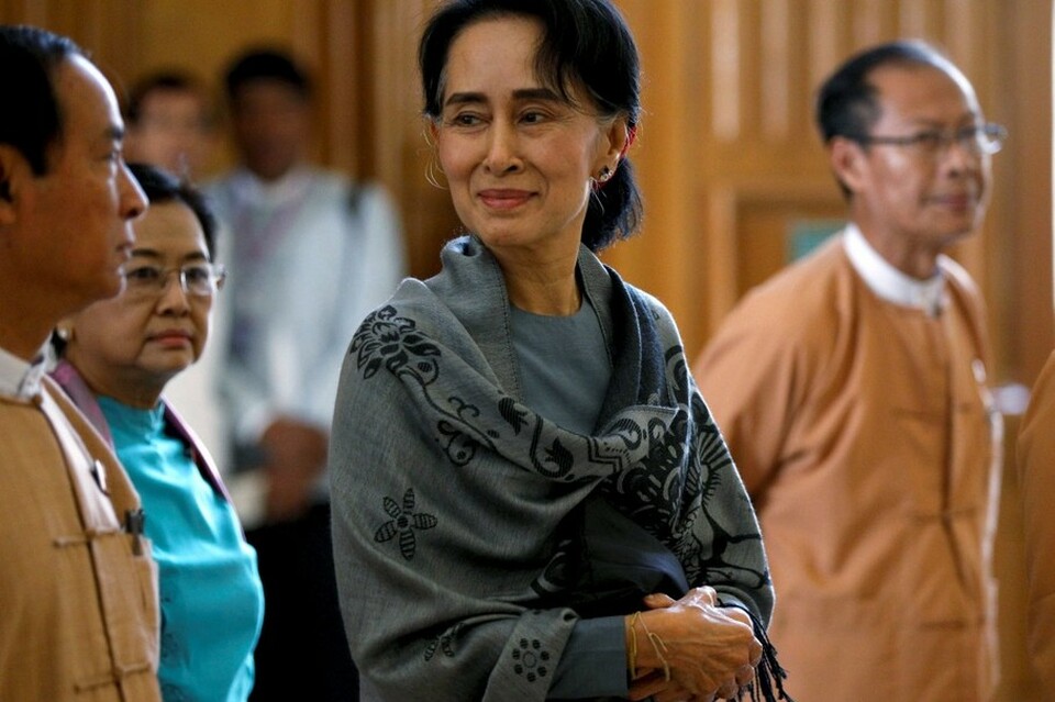 Aung San Suu Kyi, whose post as Myanmar state counselor makes her de facto head of state, vowed on Monday to build a democratic federal union including ethnic minorities, but did not mention any group by name. (Reuters Photo/Soe Zeya Tun)