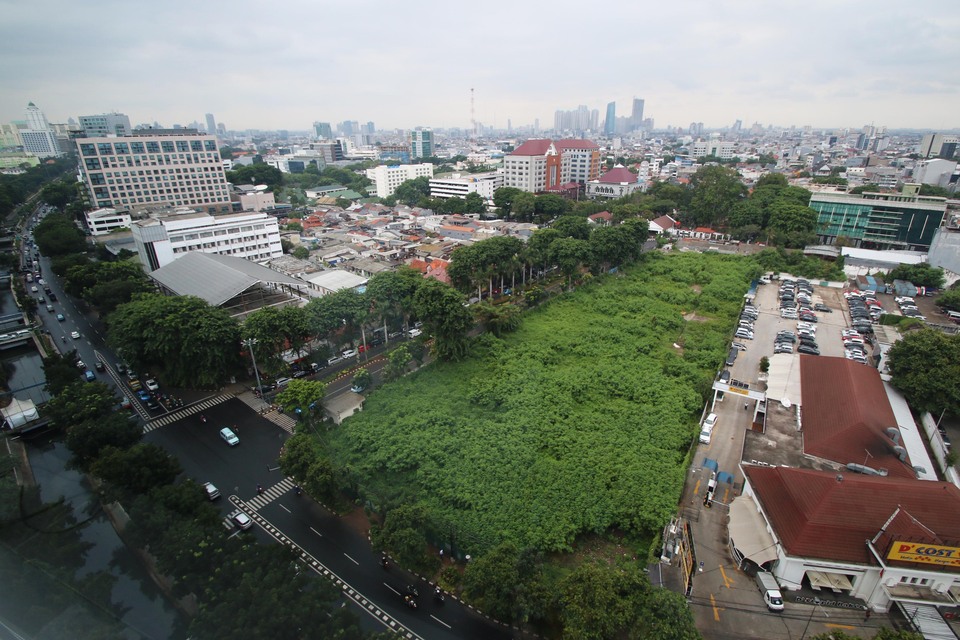 An open green space in Central Jakarta. (Antara Photo/Rivan Awal Lingga)