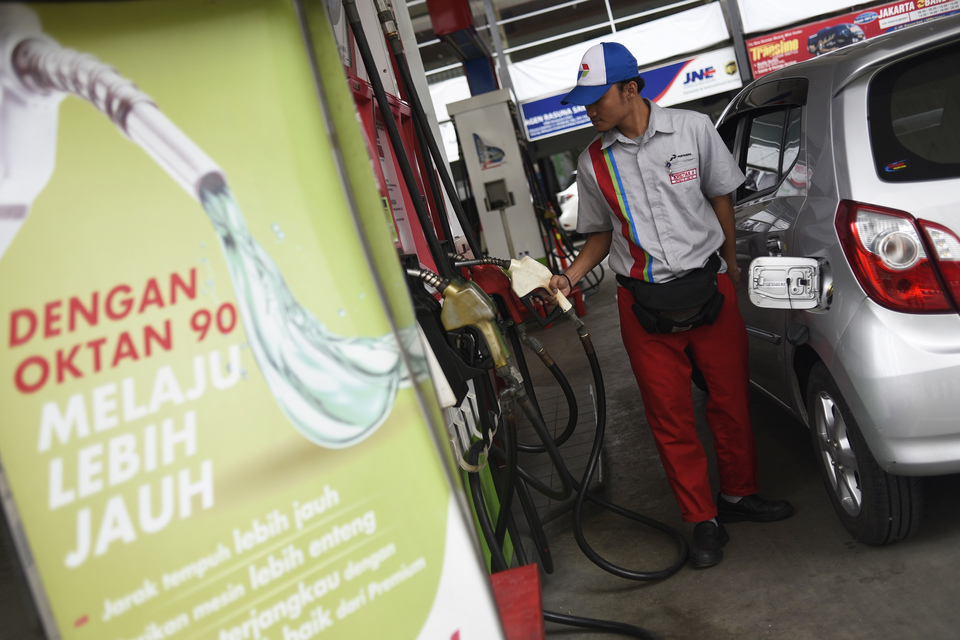 Pertamax Turbo (RON98) will be Pertamina's new top-of-the-line consumer fuel. (Antara Photo/Sigid Kurniawan)