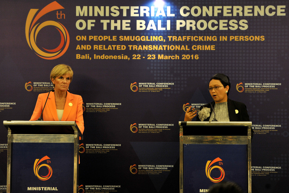 The Bali Process Government and Business Forum will produce co-chair statements from Foreign Minister Retno Marsudi, right, and her Australian counterpart, Julie Bishop. (Antara Photo/Nyoman Budhiana)