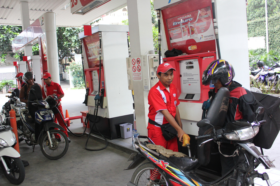 Indonesia's state energy firm Pertamina hopes its retail fuel business will move back into profit this year, having made a loss of almost $1 billion in 2015, its chief executive said on Wednesday. (ID Photo/Emral Firdiansyah)