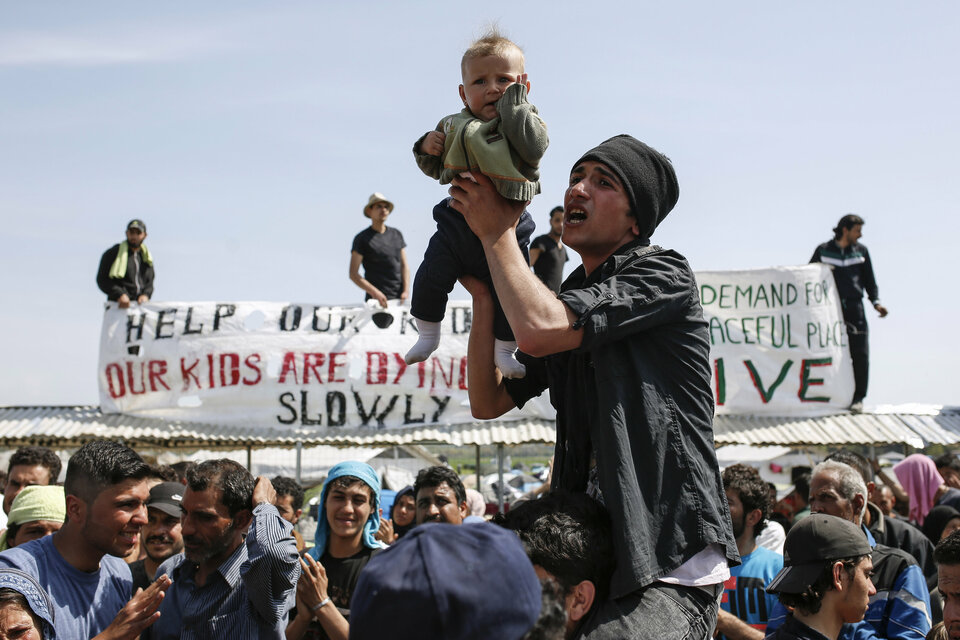 EU Takes Legal Chances With Returning Migrants To Turkey