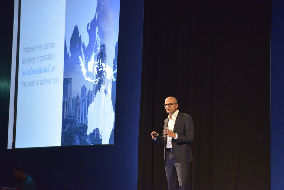 Satya Nadella giving keynote speech at the Microsoft Developer Festival in Jakarta on Thursday (26/05). (Image courtesy of Microsoft)