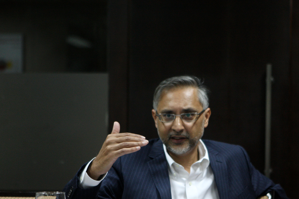 Indonesia must increase investment on research and innovation to increase its competitiveness in the future and tap its economic potential, British ambassador Moazzam Malik said during an event in Jakarta last week. (JG Photo/Yudhi Sukma Wijaya)