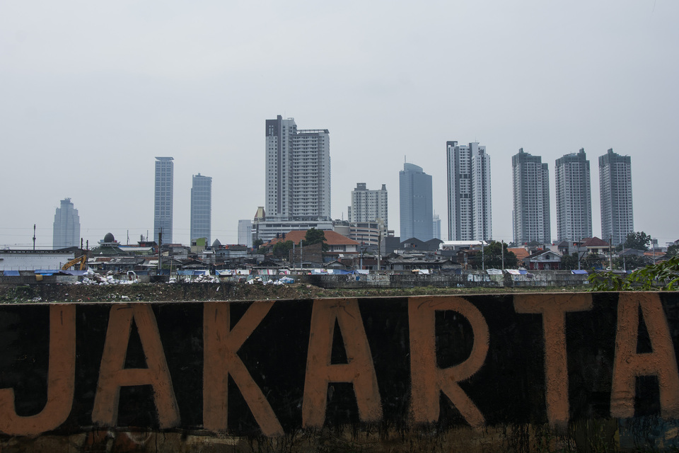 The Jakarta administration is considering charging newcomers to the capital a "security deposit," as was once made compulsory by Ali Sadikin, Jakarta’s legendary governor in the 1970s. (Antara Photo/Aprillio Akbar)