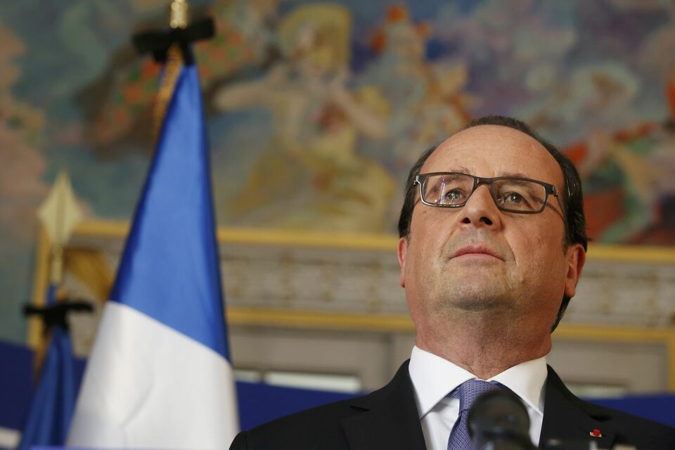 French President Francois Hollande speaks to journalists at the Prefectoral Palace the day after the Bastille Day truck attack, in Nice, France, July 15, 2016.  (Reuters Photo/Eric Gaillard)