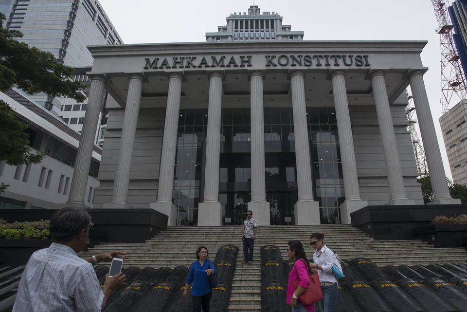 The Constitutional Court on Thursday (14/12) rejected a petition by a conservative group to make extramarital and same-sex relationships illegal. (Antara Photo/Rosa Panggabean)