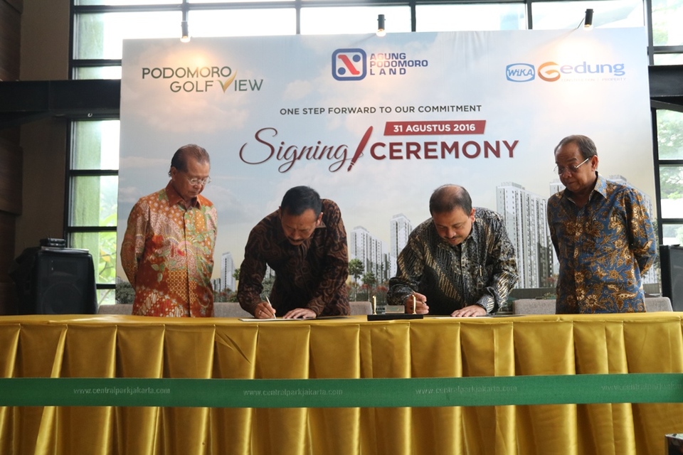 A subsidiary of state-owned construction company Wijaya Karya has won an Rp 820 billion ($61 million) contract to develop the first phase of a low-cost apartment block mega project in Cimanggis, Depok district, West Java. (Photo courtesy of Agung Podomoro)
