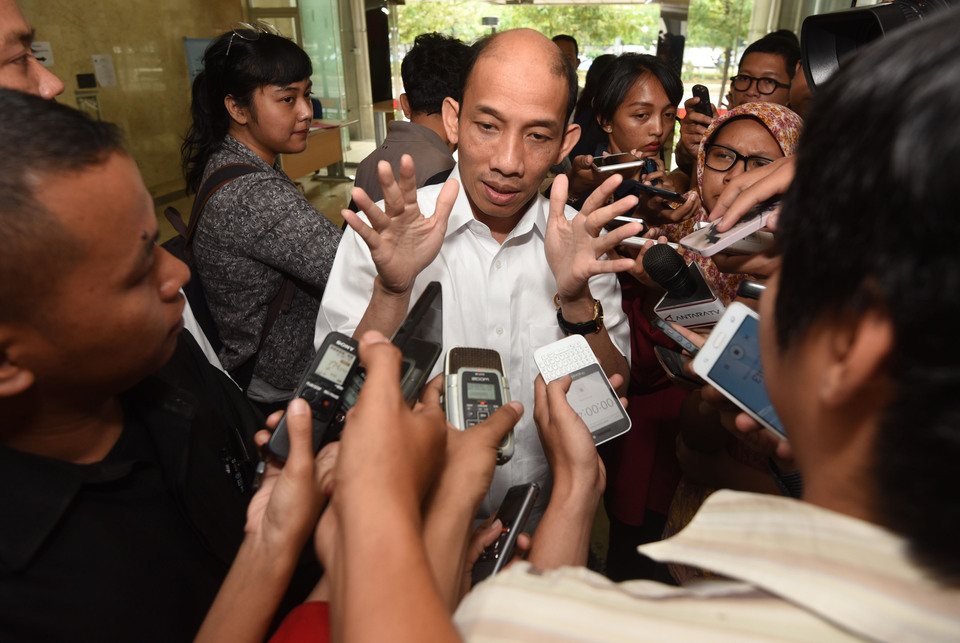 President Joko “Jokowi” Widodo has hinted at reappointing Arcandra Tahar as Energy and Mineral Resources Minister, following the conclusion of the dual citizenship case.(Antara Photo/Akbar Nugroho Gumay)