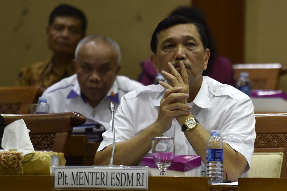 Interim Energy and Mineral Resources Minister Luhut Pandjaitan said the government had been too slow in implementing domestic processing requirements mandated in Indonesia's existing 2009 mining law. (Antara Photo/Puspa Perwitasari)